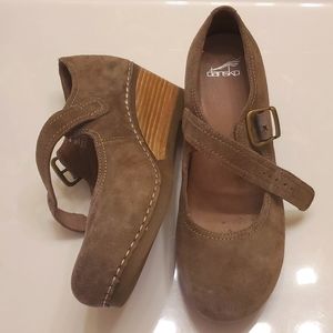 Dansko Wedges size 40